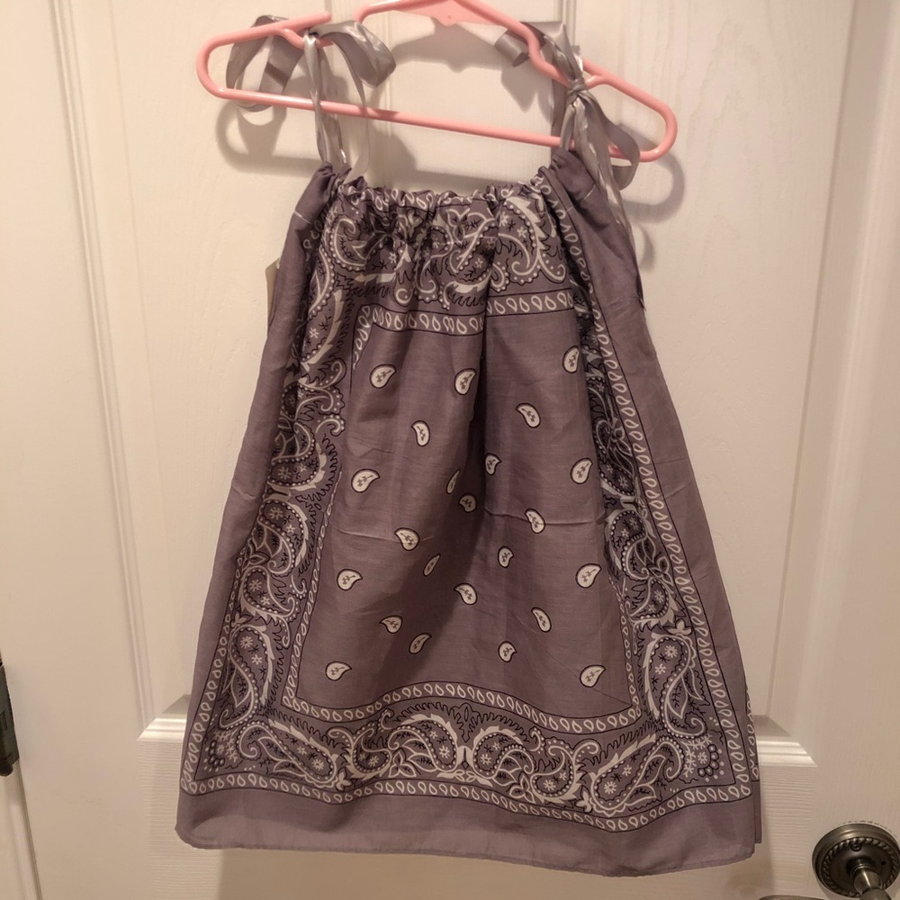 Grey dress